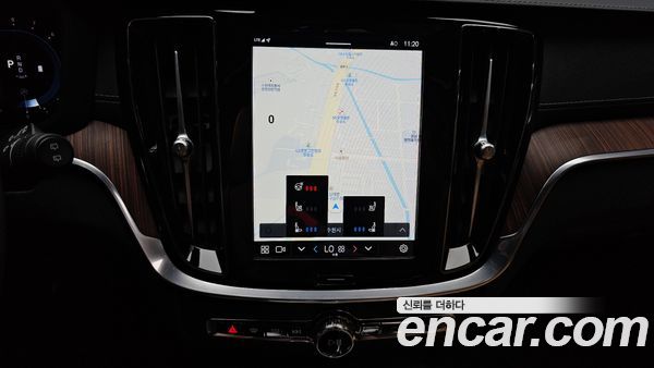 Volvo V60 2023, фото 13