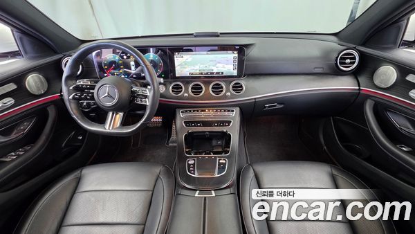 Mercedes-Benz E-Class 2022, фото 10