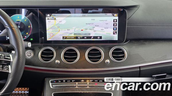 Mercedes-Benz E-Class 2022, фото 20