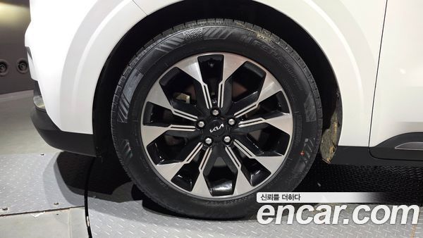 Kia Carnival 2023, фото 5