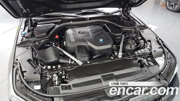 BMW 5 Series 2024, фото 6