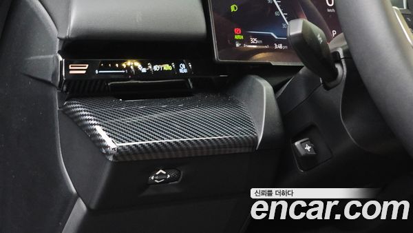 BMW 5 Series 2024, фото 14