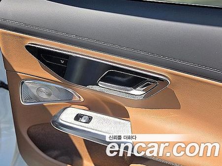 Mercedes-Benz E-Class 2024, фото 9