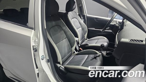 Kia Picanto 2023, фото 12