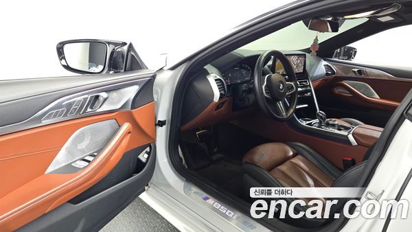 BMW 8 Series 2023, фото 13