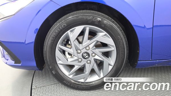 Hyundai Elantra 2024, фото 5