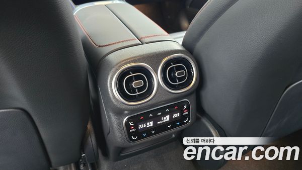 Mercedes-Benz GLC 2025, фото 31