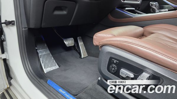 BMW X7 2021, фото 31