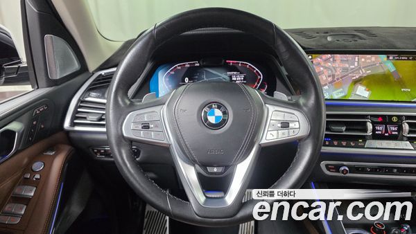 BMW X7 2021, фото 32