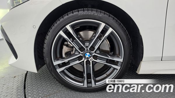 BMW 1 Series 2021, фото 5