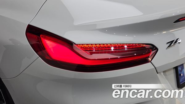 BMW Z4 2023, фото 8