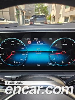 Mercedes-Benz GLE 2023, фото 14