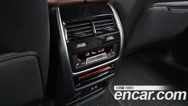 BMW X7 2022, фото 31