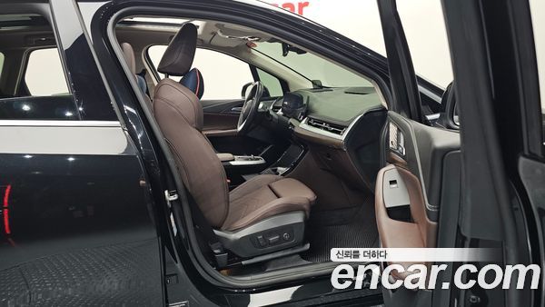 BMW 2 Series 2024, фото 16