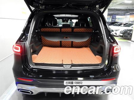 Mercedes-Benz GLB 2023, фото 5