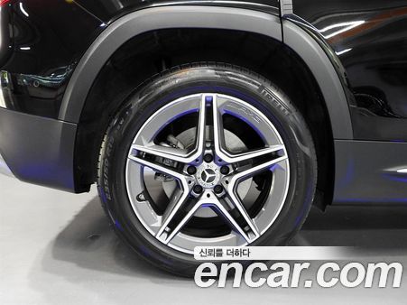 Mercedes-Benz GLB 2023, фото 20