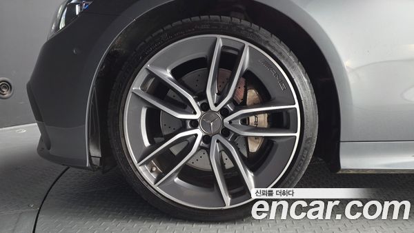 Mercedes-Benz E-Class 2021, фото 5