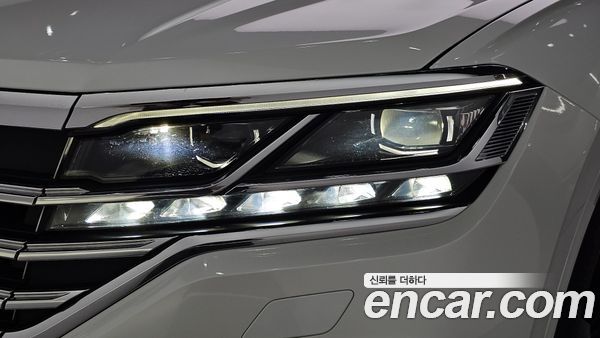 Volkswagen Touareg 2023, фото 8