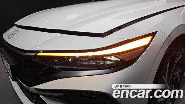 Hyundai Elantra 2025, фото 8