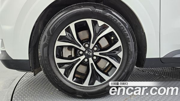 Kia Carnival 2021, фото 5