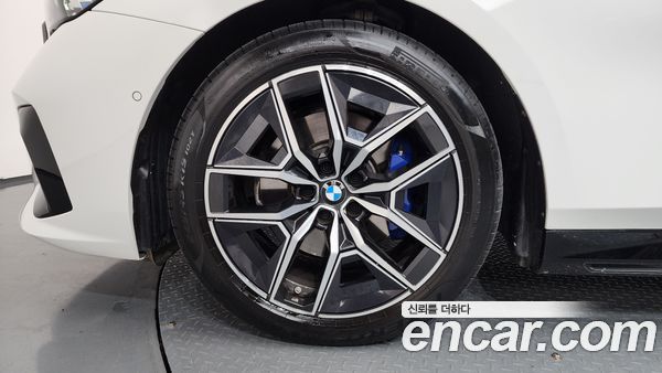 BMW 5 Series 2026, фото 5