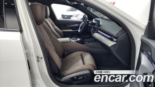 BMW 5 Series 2026, фото 16