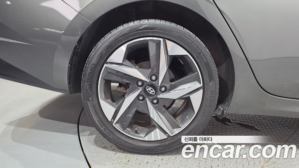 Hyundai Elantra 2021, фото 5