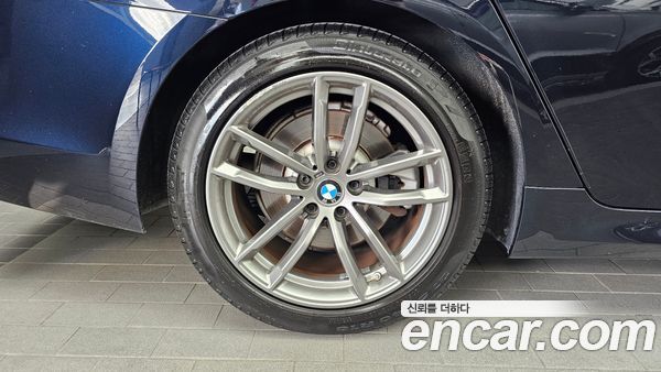BMW 5 Series 2020, фото 5