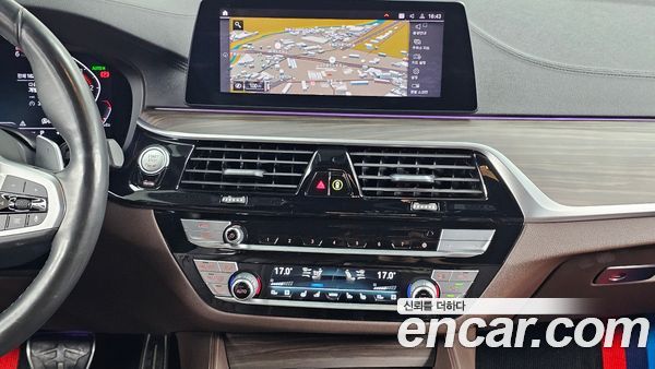 BMW 5 Series 2020, фото 14