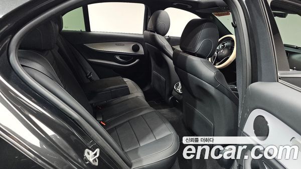 Mercedes-Benz E-Class 2021, фото 15