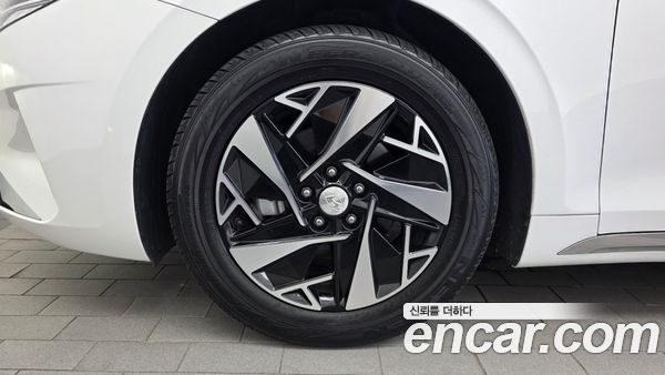 Hyundai Grandeur 2023, фото 5