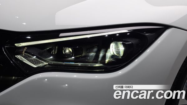 Mercedes-Benz EQE 2023, фото 8