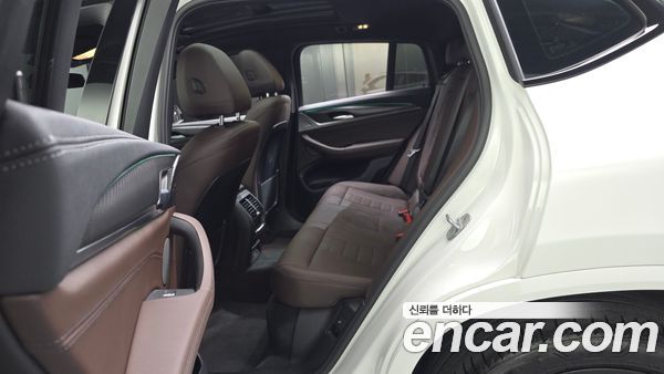BMW X4 2025, фото 16