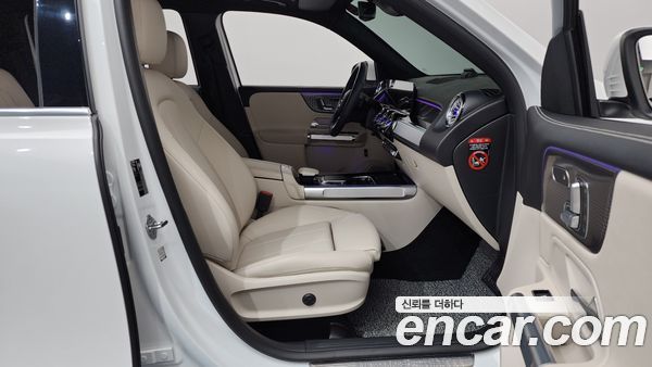 Mercedes-Benz GLB 2023, фото 16