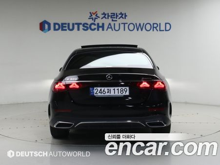 Mercedes-Benz E-Class 2025, фото 5