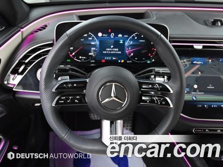 Mercedes-Benz E-Class 2025, фото 14