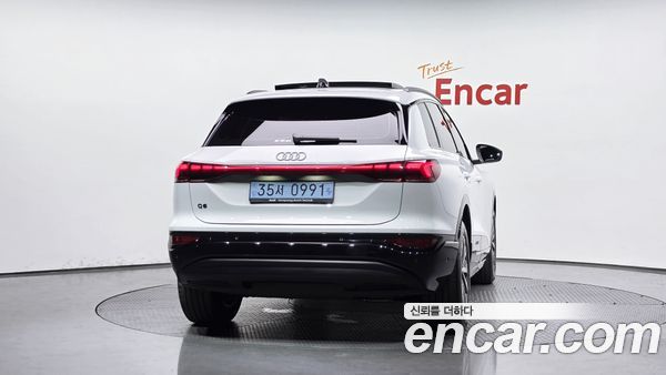 Audi Q6 e-tron 2025, фото 3