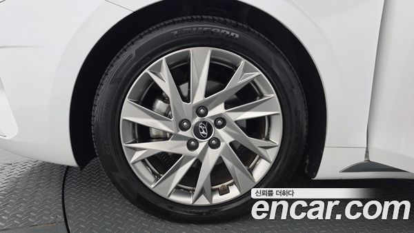 Hyundai Grandeur 2021, фото 4