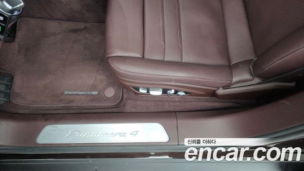 Porsche Panamera 2020, фото 31
