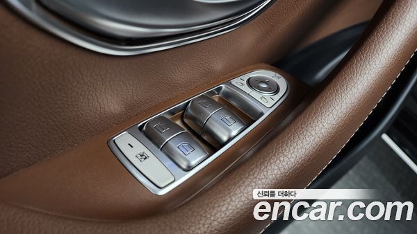 Mercedes-Benz E-Class 2022, фото 30
