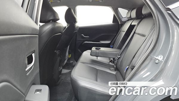 Hyundai Kona 2025, фото 17