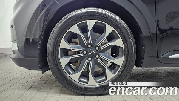 Kia Carnival 2021, фото 5