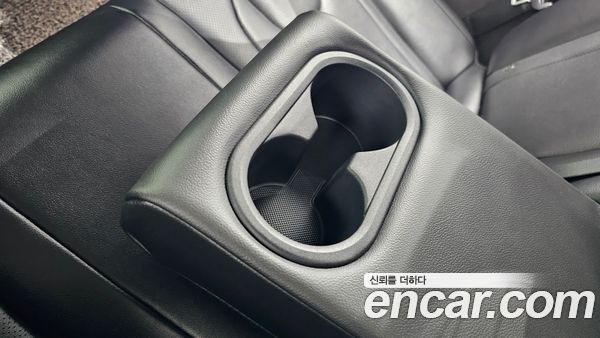 Hyundai Elantra 2021, фото 30