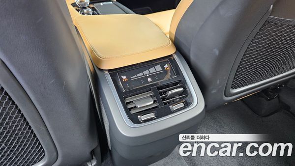 Volvo XC90 2021, фото 31