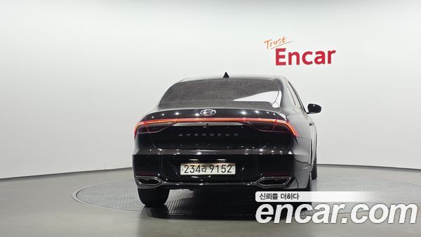 Hyundai Grandeur 2022, фото 4