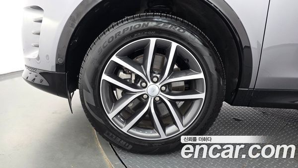 Land Rover Discovery Sport 2025, фото 5