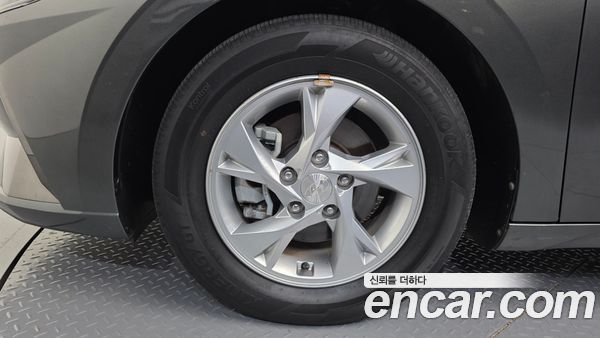 Hyundai Elantra 2022, фото 5