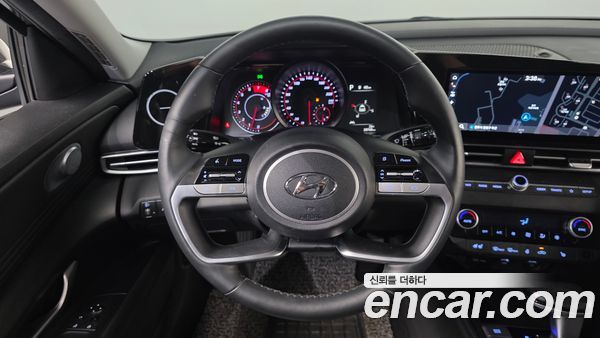 Hyundai Elantra 2022, фото 14