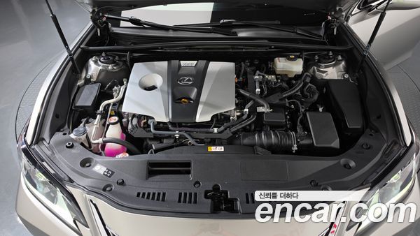 Lexus ES 2021, фото 6