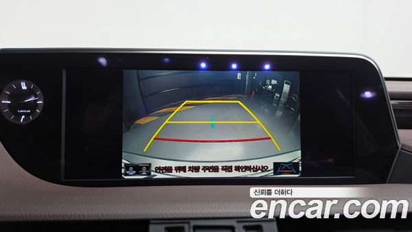 Lexus ES 2021, фото 20